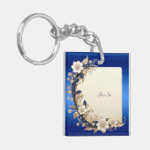 Blauw Witte Bloemversiering Sleutelhanger (Voorkant Links)