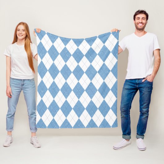 Blauw Witte Geometrische Diamant Argyle Patroon Fleece Deken (In situ)