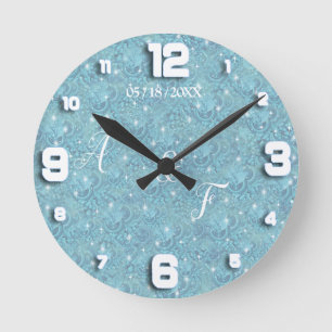 Blauw zijdeherhalingspatroon en witte sparren ronde klok