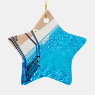 Blauw zwembad met ladder keramisch ornament