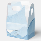 Blauwe Bergketen Landschap Monogram Bruiloft Bedankdoosjes (Geopend)