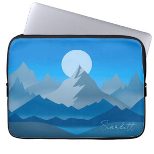 Blauwe bergtoppen landschapsillustratie laptop sleeve