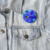 blauwe bloem ronde button 5,7 cm (In situ)