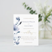 blauwe bloemen betaalbare trouwuitnodiging (Staand voorkant)