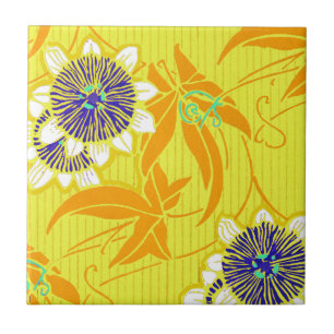 Blauwe bloemen op geel tegeltje