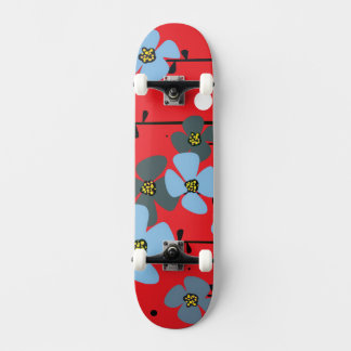 Blauwe bloemen skateboard