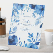 Blauwe Bloemen Waterverf BAT MITZVAH CUSTOM Reclamebord Met Voetstuk (Insitu)