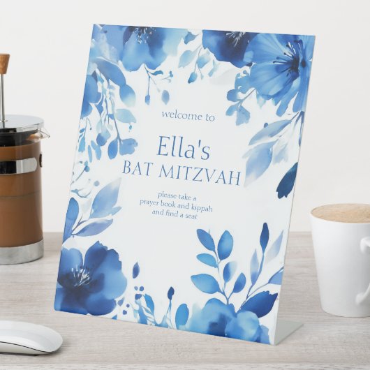 Blauwe Bloemen Waterverf BAT MITZVAH CUSTOM Reclamebord Met Voetstuk (Insitu)