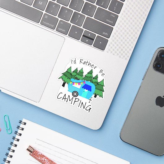 Blauwe Camper Sticker (Laptop met iPhone)