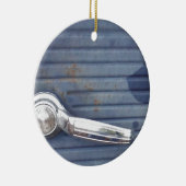 blauwe deur, zilverhandje keramisch ornament (Rechts)