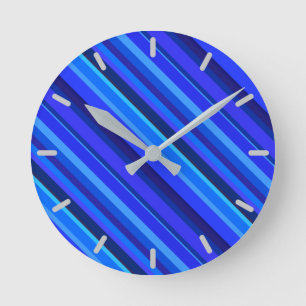 Blauwe diagonale strepen ronde klok