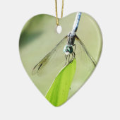 Blauwe Dragonfly op een groen blad Keramisch Ornament (Links)