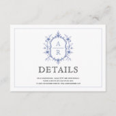 Blauwe elegante bloemenkam monogram bruiloft detai informatiekaartje (Voorkant)