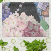 Blauwe Elegante Vrouw Bloemrijke Fantasie Jurk Theedoek (Gevouwen)