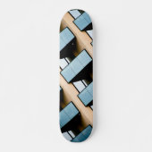 Blauwe en beige geometrische architectuur skateboard (Voorkant)
