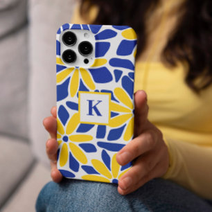Blauwe en gele bloem monogram iPhone 13 hoesje