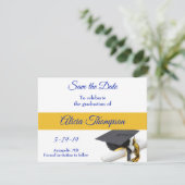 Blauwe en gele gradkap en tassel save the date (Staand voorkant)