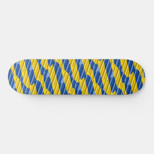 Blauwe en gele Oekraïne geïnspireerde vredesanti-o Skateboard
