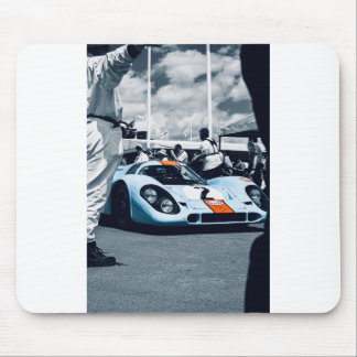 Blauwe en oranje raceauto muismat