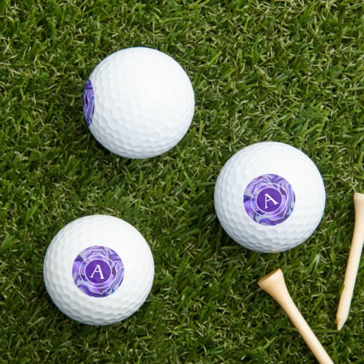 Blauwe en Paarse Silky Marble Monogram Golfballen (Insitu Gras)