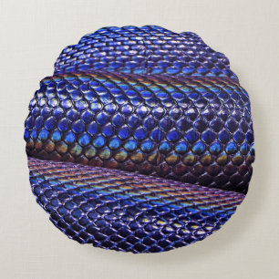 Blauwe en paarse snakeskin rond kussen