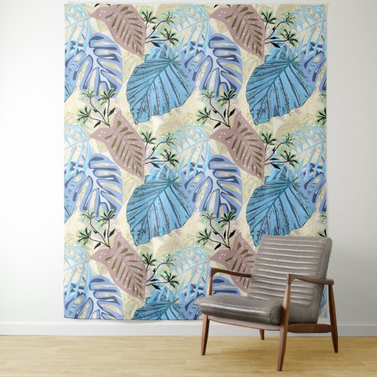 Blauwe en paarse tropische bladeren. wandkleed (In situ)