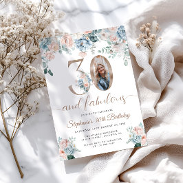 Blauwe en roze bloemenfoto 30e verjaardag uitnodig kaart
