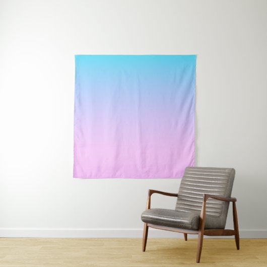 Blauwe en roze gradiëntachtergrond wandkleed (In situ)