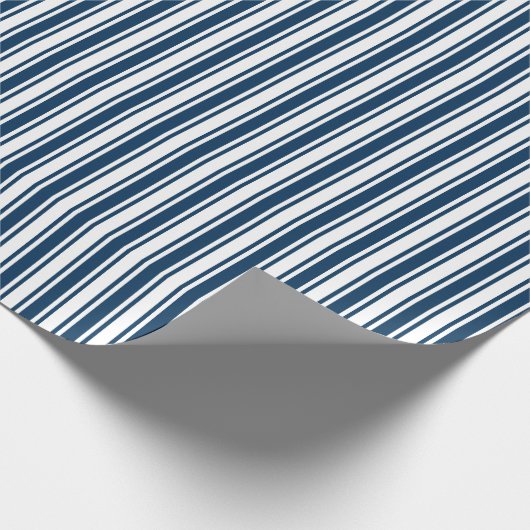 Blauwe en witte snoepjes strepen cadeaupapier (Hoek)