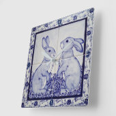 Blauwe en witte Tegel van Bunny Rabbit Clock Dedha Vierkante Klok (Hoek)
