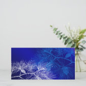 Blauwe en witte winterpine-fotokaart (Staand voorkant)