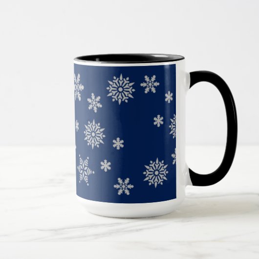 Blauwe en zilveren sneeuwvlokken mok (Rechts)