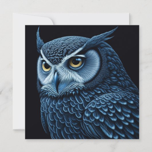 Blauwe en zwarte serieuze Uil (Voorkant)
