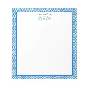 Blauwe geometrische grens met monogram notitieblok