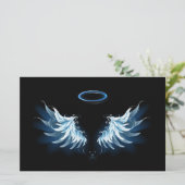 Blauwe Ggloed Angel Wings op zwarte achtergrond Briefpapier (Staand voorkant)