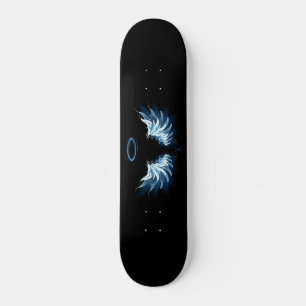 Blauwe Ggloed Angel Wings op zwarte achtergrond Skateboard