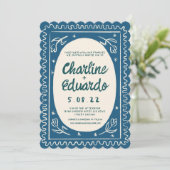 Blauwe golvende handschrift moderne bruiloft kaart (Staand voorkant)