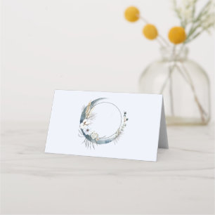 Blauwe halve maan met witte bloemen
