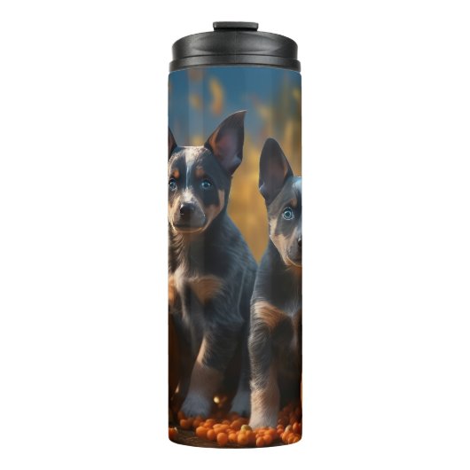 Blauwe Heeler Puppy Herfst Delight Pompoen Thermosbeker (Voorkant)