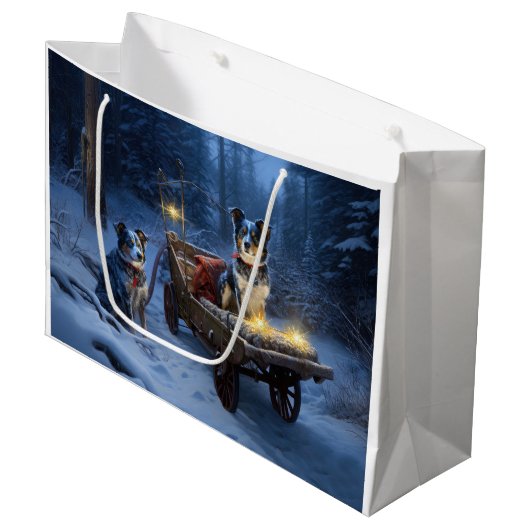 Blauwe Heeler Sneeuwslee Kerstdecoratie Groot Cadeauzakje (Voorkant Gekanteld)