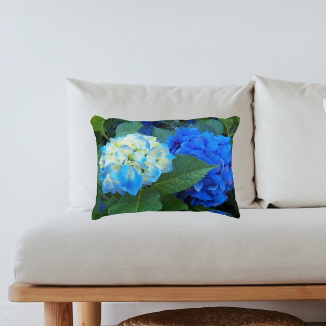Blauwe hydrangea Blooms Floral Accent Kussen (In Situ Sofa)