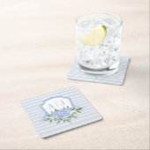 Blauwe Hydrangea Monogram Crest met Strepen Vierkante Kartonnen Onderzetter (Insitu)