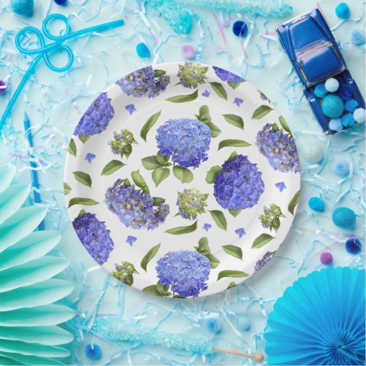 Blauwe hydrangeas over het gehele botanische ontwe papieren bordje (Feest)