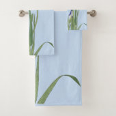Blauwe IRIES van Ohara Koson Bad Handdoek (Insitu)