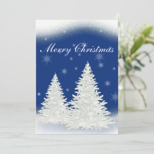 Blauwe kerstkaart met witte boom. kaart (Staand voorkant)