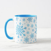  blauwe kerstsnowflakes op winterwit mok (Links)