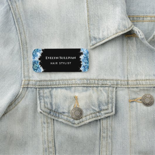 Blauwe kristallen naamplaatje (In situ)