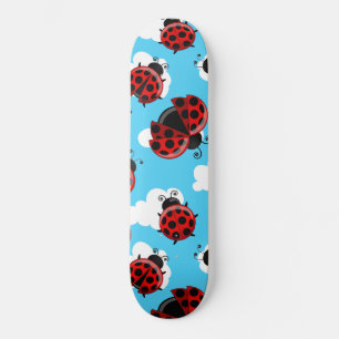 Blauwe Lucht Witte Wolken Rode Lieveheersbeestje K Skateboard