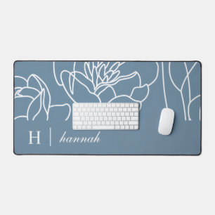 Blauwe Moderne Elegante Wilde Bloem Monogram Naam Bureaumat