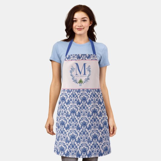 Blauwe Monogram Crest met kerstboom Schort (Gedragen)